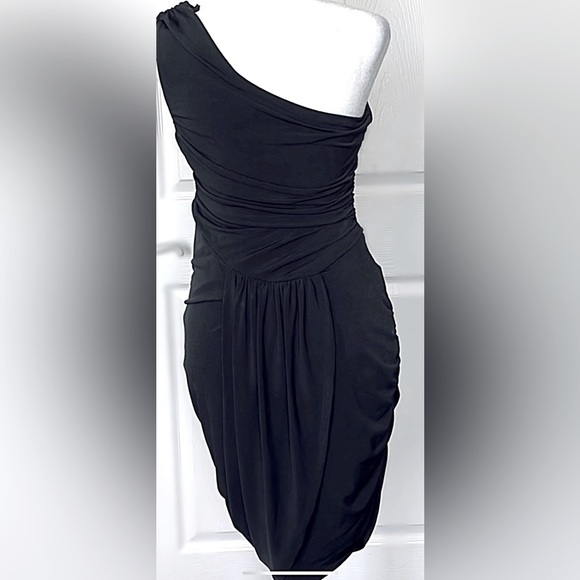 Allen Schwartz black one shoulder dress-size small - Picture 2 of 2